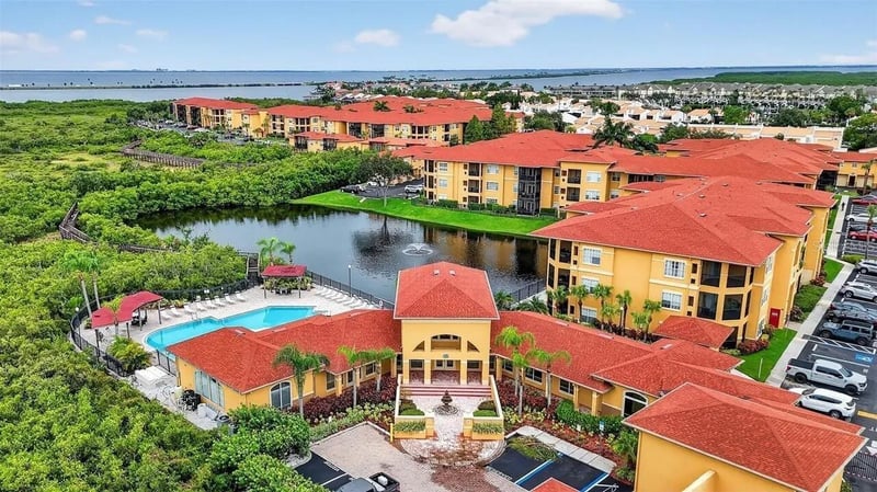 4333 Bayside Village Dr #322, Tampa, FL 33615