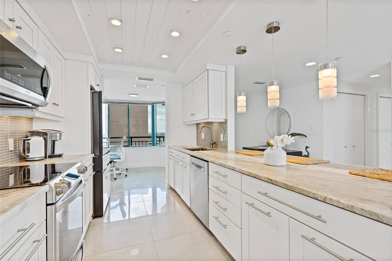 1520 Gulf Blvd #1807, Clearwater Beach, FL 33767