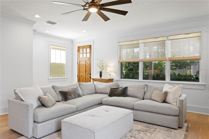 213 W Elm St, Tampa, FL 33604