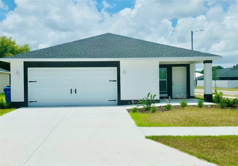 502 Sunset Bayou Ln, Ruskin, FL 33570