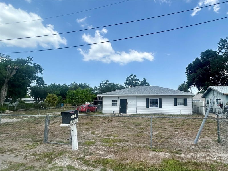 2628 45th Ave W, Bradenton, FL 34207