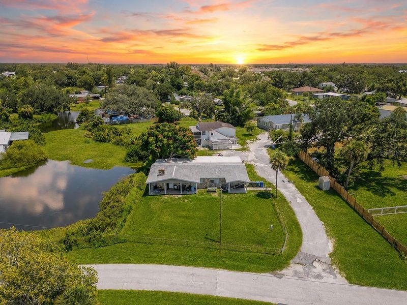 701 Fish Lips Ln, Ruskin, FL 33570