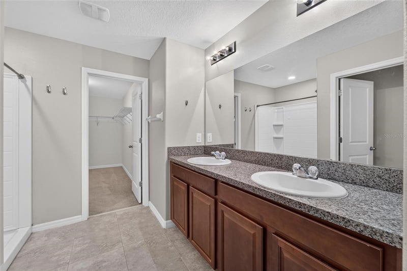 215 English Heritage Pl, Dover, FL 33527