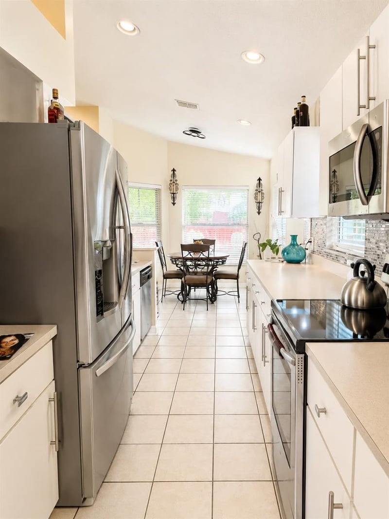 9708 White Barn Way, Riverview, FL 33569