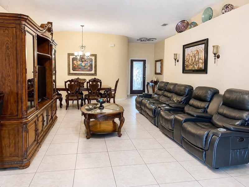 9708 White Barn Way, Riverview, FL 33569