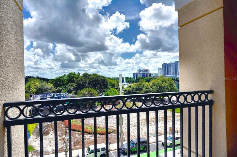 151 E Washington St #525, Orlando, FL 32801