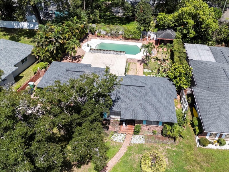 451 W Davis Blvd, Tampa, FL 33606