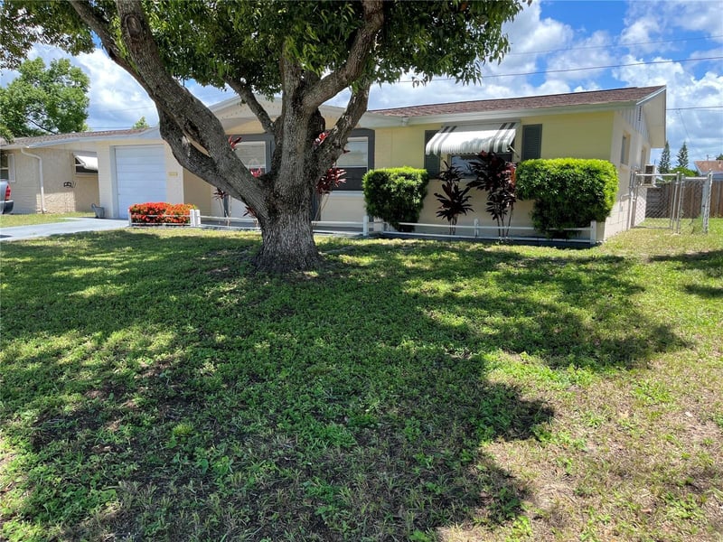 3632 Pensdale Dr, New Port Richey, FL 34652