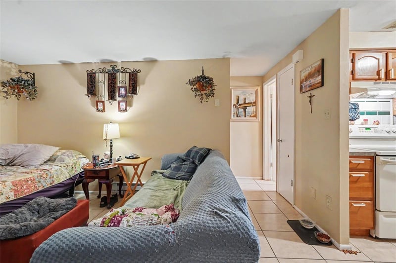 5513 Oceanic Rd, Holiday, FL 34690