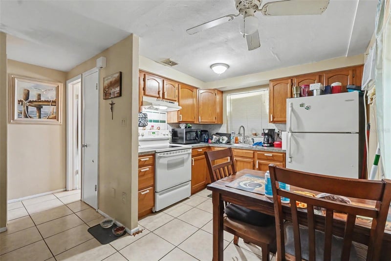 5513 Oceanic Rd, Holiday, FL 34690