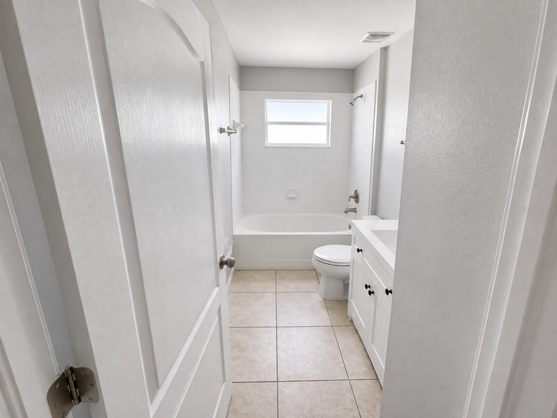 2242 Colville Chase Dr, Ruskin, FL 33570