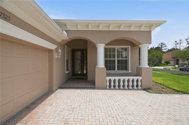 27325 Mistflower Dr, Wesley Chapel, FL 33544