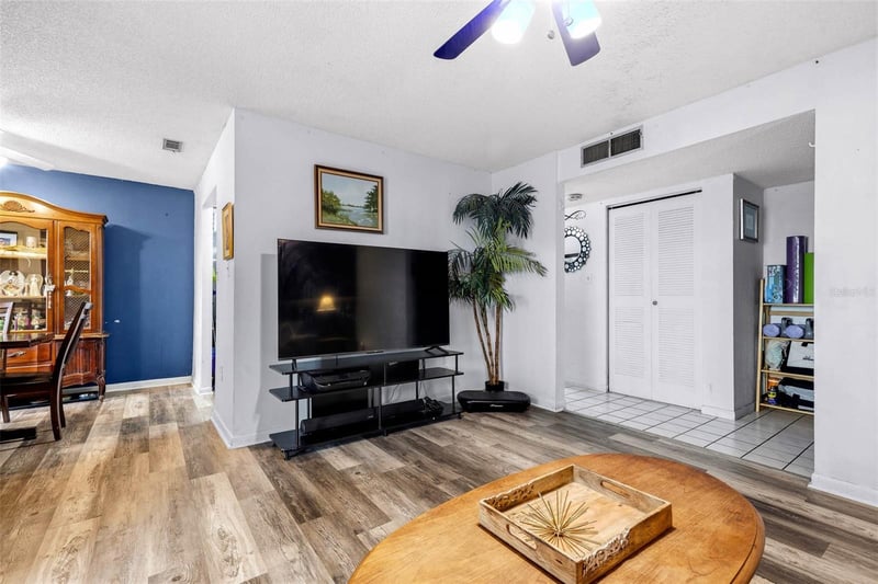 341 S Mcmullen Booth Rd #147, Clearwater, FL 33759