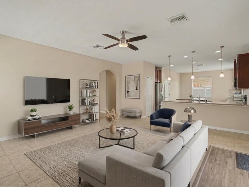 10413 Avian Forrest Dr, Riverview, FL 33578