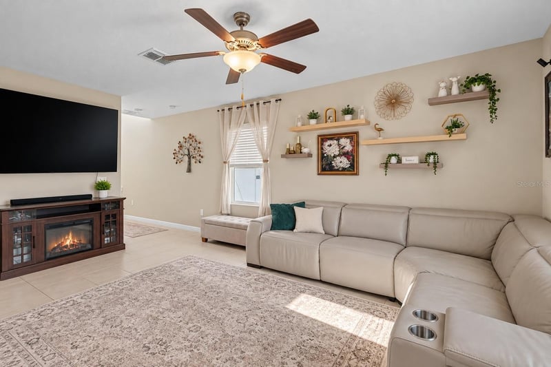3166 Oyster Cove St, Wimauma, FL 33598