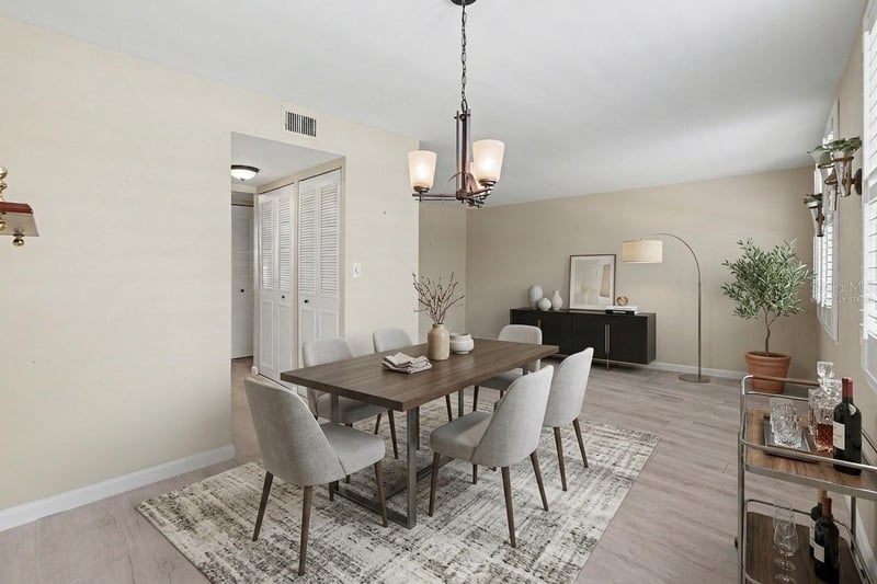 4720 Locust St NE #206, St Petersburg, FL 33703