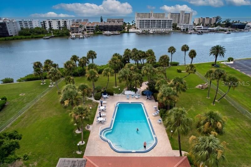 10351 Regal Dr #5, Largo, FL 33774