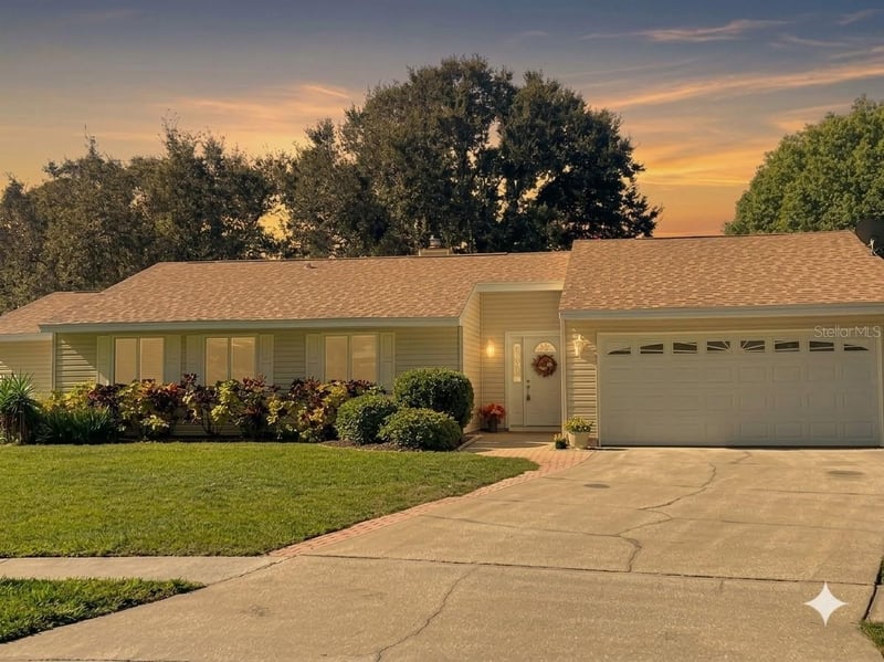 373 Foxcroft Dr E, Palm Harbor, FL 34683