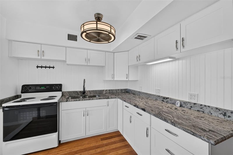 2433 Brazilia Dr #49, Clearwater, FL 33763