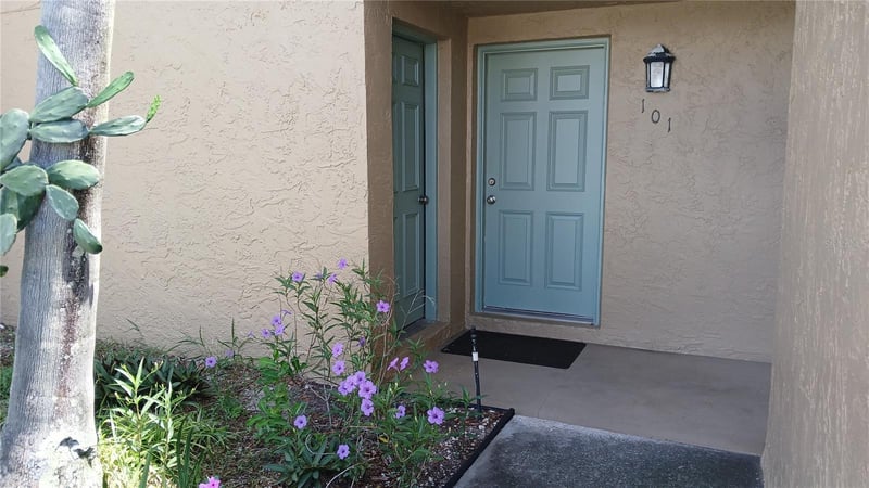12300 Park Blvd #101, Seminole, FL 33772