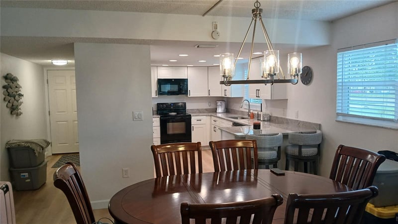 12300 Park Blvd #101, Seminole, FL 33772