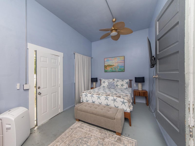 2938 Beach Blvd S, Gulfport, FL 33707