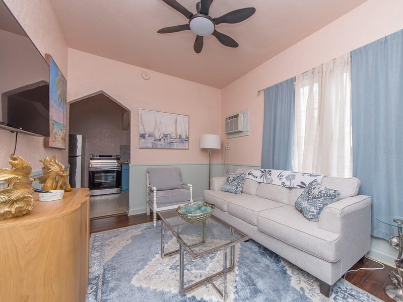 2938 Beach Blvd S, Gulfport, FL 33707