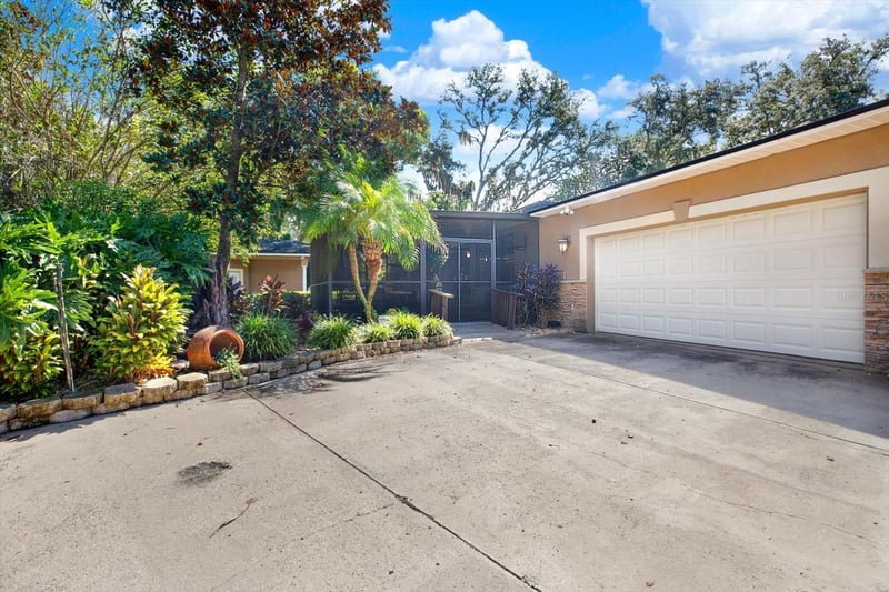 302 Belle Terre Ave, Temple Terrace, FL 33617