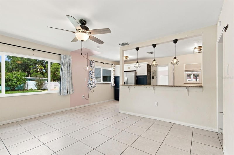 2002 E Hamilton Ave, Tampa, FL 33610
