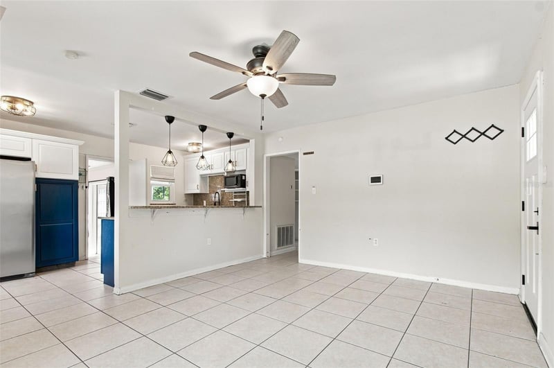 2002 E Hamilton Ave, Tampa, FL 33610
