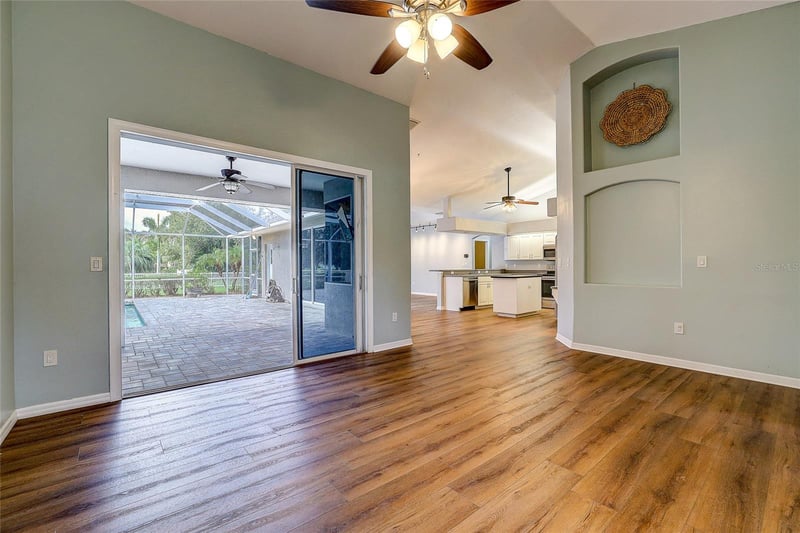 143 Mill Rn E, Bradenton, FL 34212