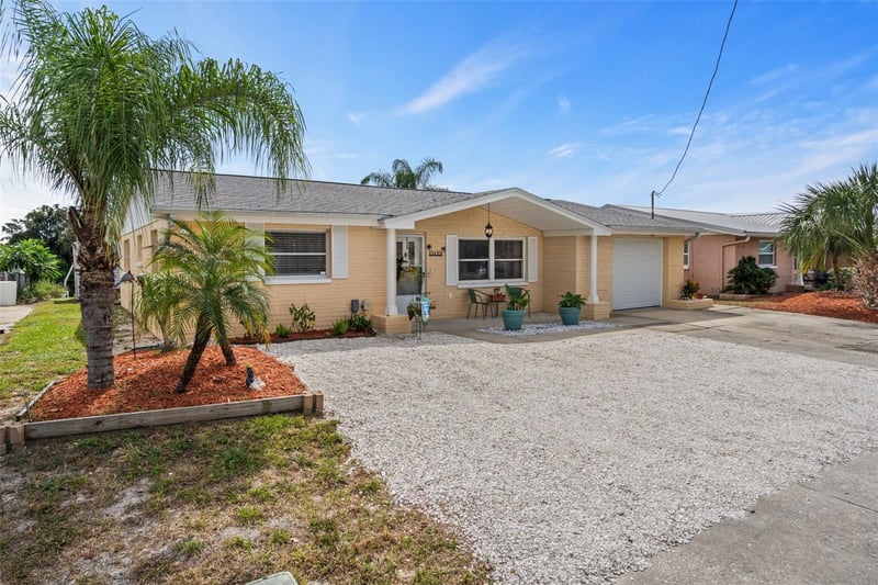 5410 Flora Ave, Holiday, FL 34690
