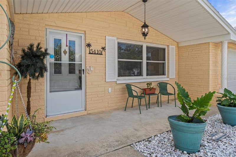 5410 Flora Ave, Holiday, FL 34690