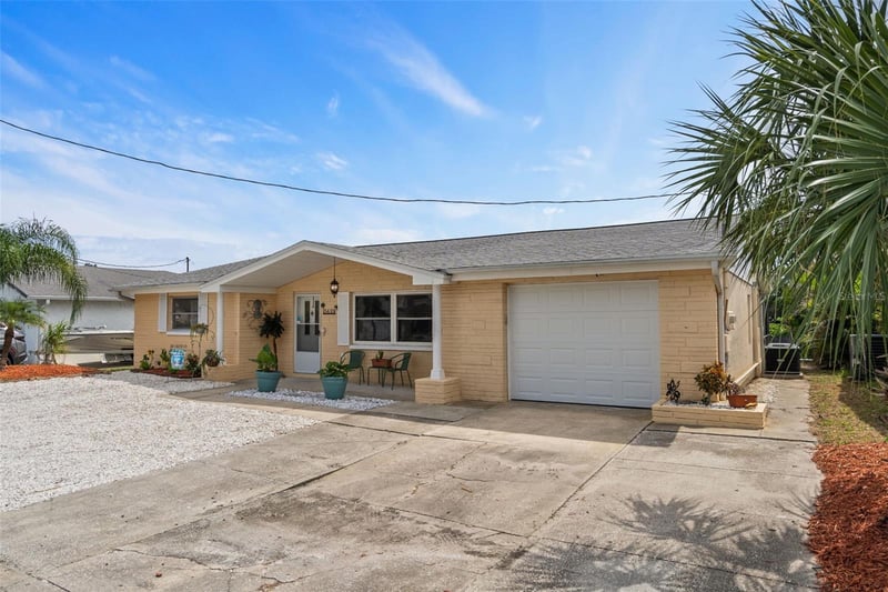 5410 Flora Ave, Holiday, FL 34690