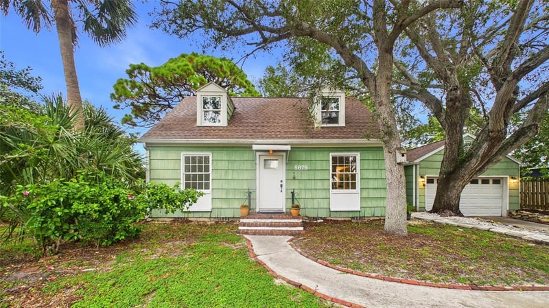 5879 27th Ave S, Gulfport, FL 33707
