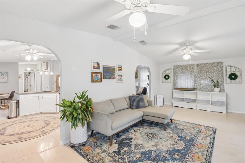 507 River View Ln, Tarpon Springs, FL 34689