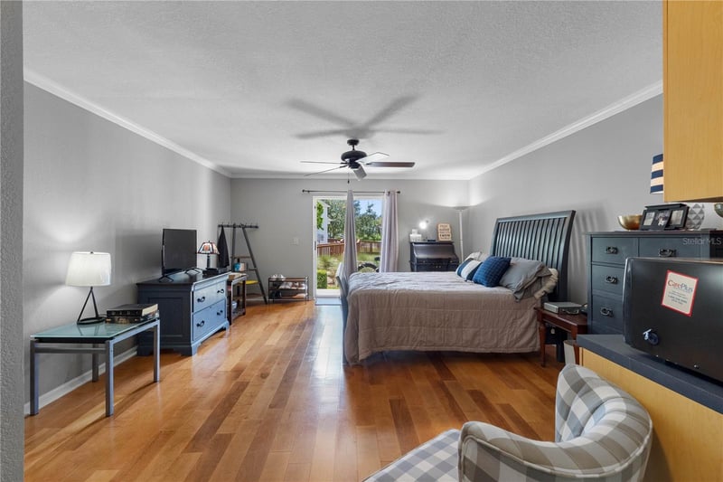 14714 Seminole Trl, Seminole, FL 33776