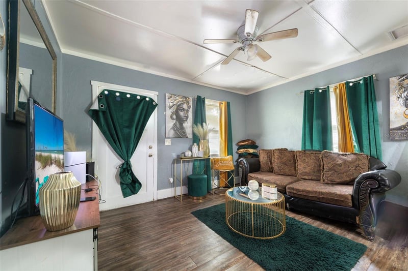 1535 Preston St S, St Petersburg, FL 33712