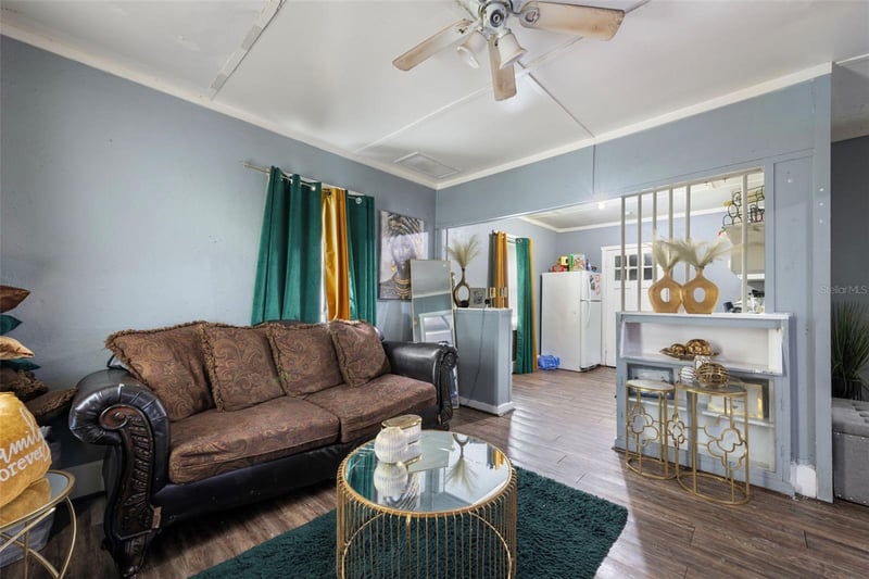 1535 Preston St S, St Petersburg, FL 33712