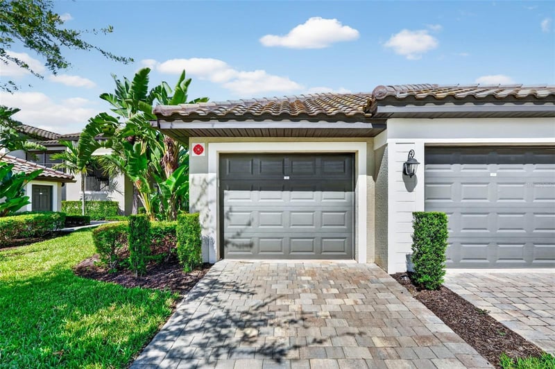 5674 Palmer Cir #101, Bradenton, FL 34211