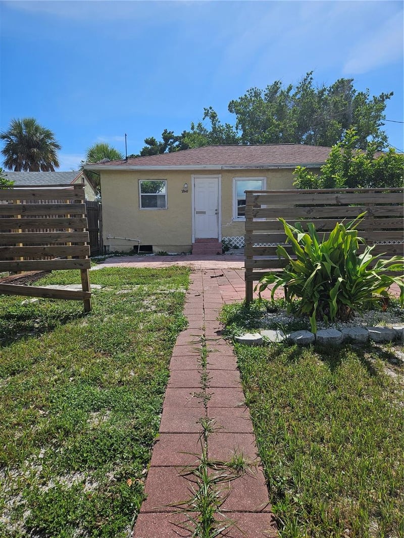 7810 Boca Ciega Dr, St Pete Beach, FL 33706