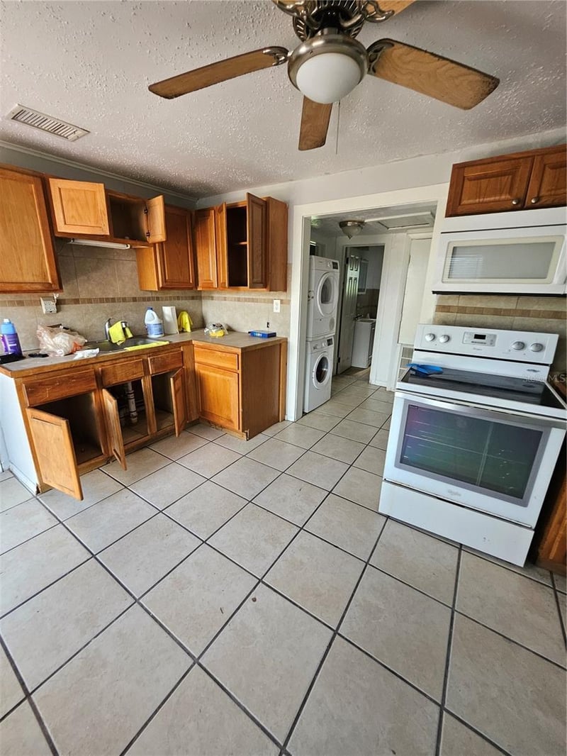 7810 Boca Ciega Dr, St Pete Beach, FL 33706