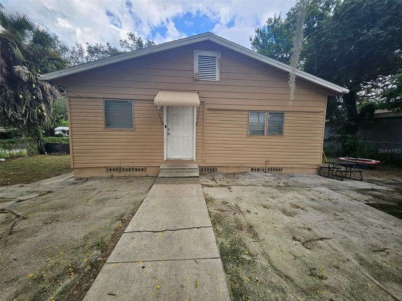 1410 E Annie St, Tampa, FL 33612