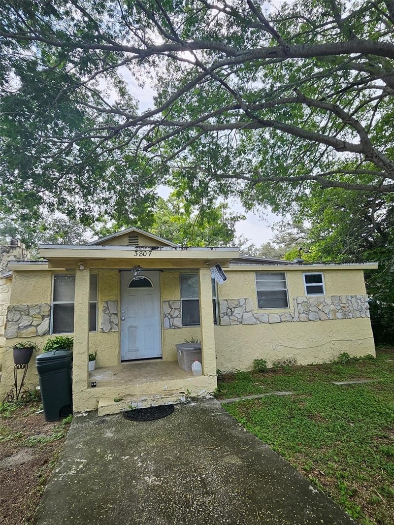3807 N 53rd St, Tampa, FL 33619