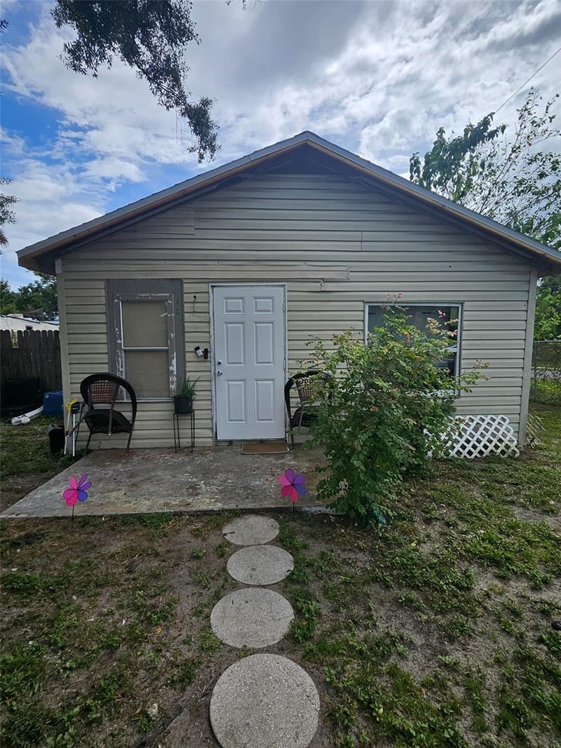 2501 N 54th St, Tampa, FL 33619