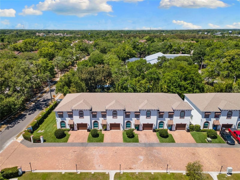 8702-8708 Kenyon View Ct, Tampa, FL 33614