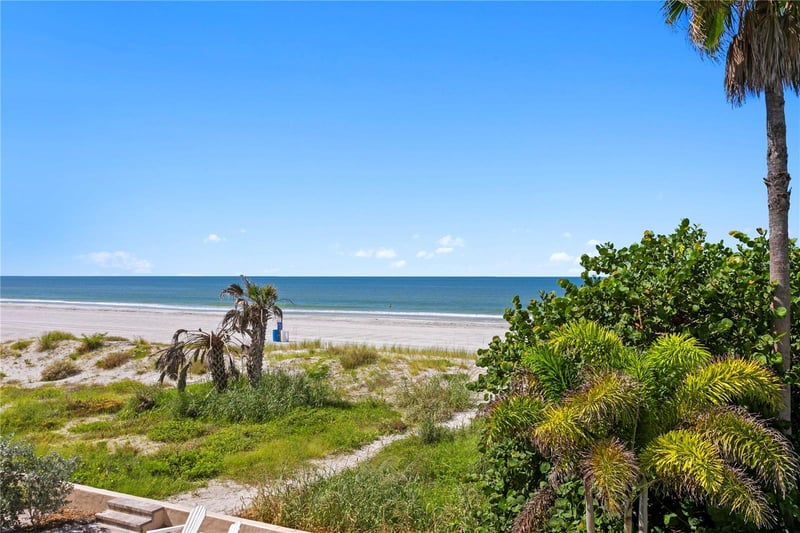17814 Lee Ave, Redington Shores, FL 33708