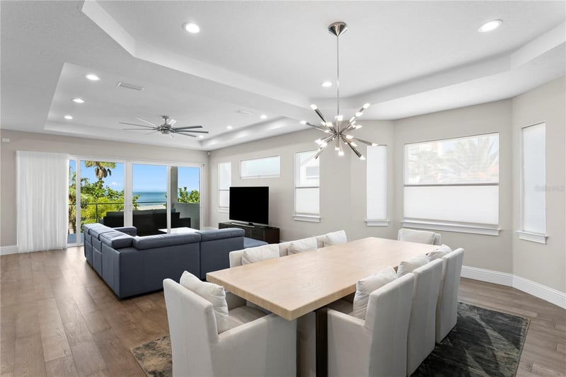 17814 Lee Ave, Redington Shores, FL 33708