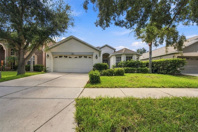 10603 Liberty Bell Dr, Tampa, FL 33647
