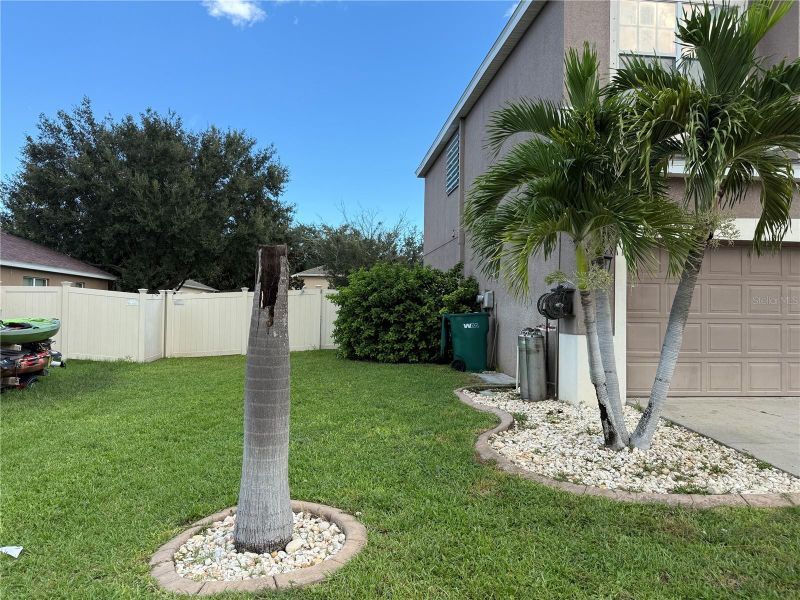 2325 Swordfish Ave, Holiday, FL 34691